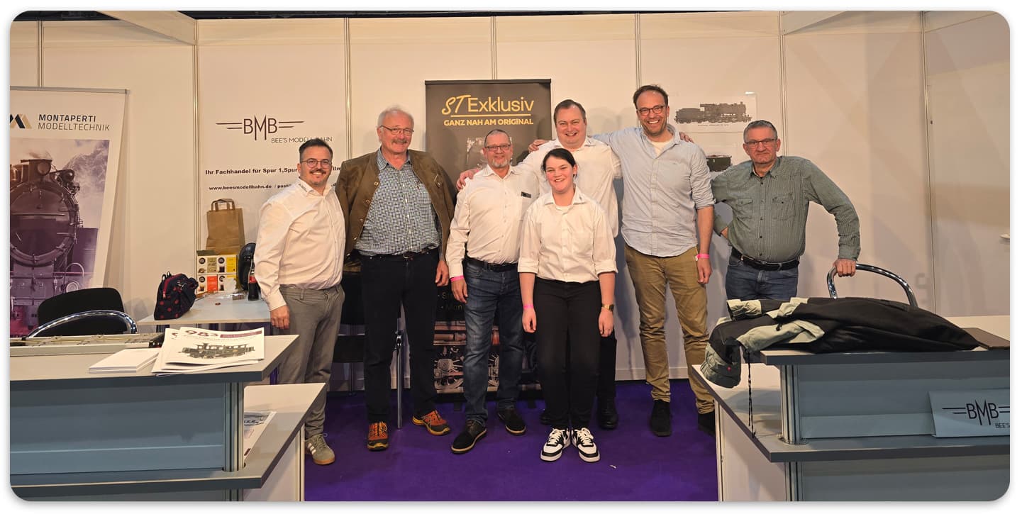 Gruppenfoto Messestand Gießen 2025 